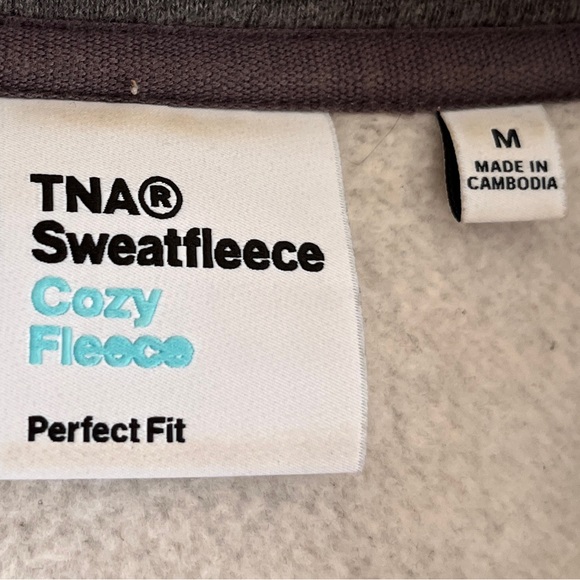 TNA Crop Half-Zip Cozy Sweat Fleece - Picture 5 of 5